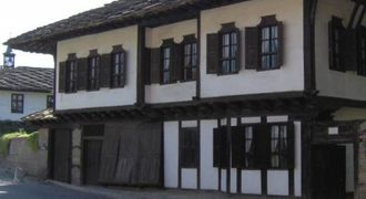 Специализиран музей за резбарско и зографско изкуство