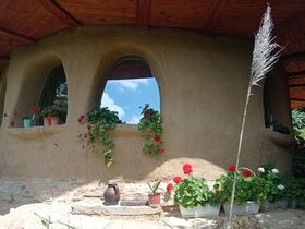 Guest house Cob House Adonai
