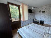 Guest house Aya