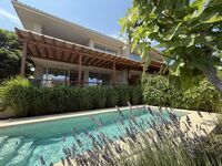 Вила под наем Luxury Villa Lozenets