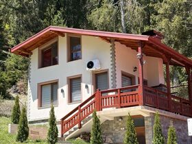 Вила под наем Каприз