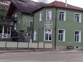 Къща за гости Зеления Осъм