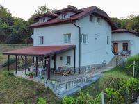 Guest rooms White house in Slatina