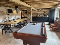 Вила под наем The Old School