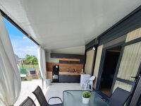 Bungalows VTiny Sea House