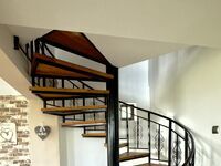 Вила под наем The White Hills House