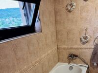Вила под наем The White Hills House