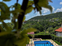 Вила под наем The White Hills House