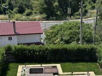 Вила под наем The White Hills House