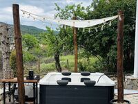 House for rent Eti