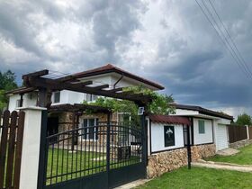 Къща за гости Вила Яна