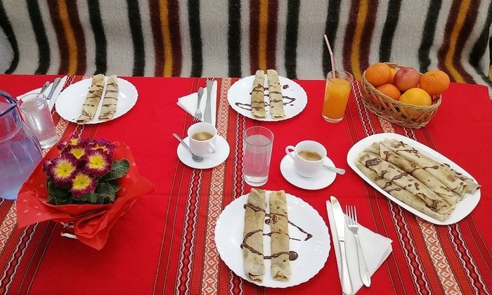 Релакс сред Родопите - нощувка + закуска в къща Мераклии
