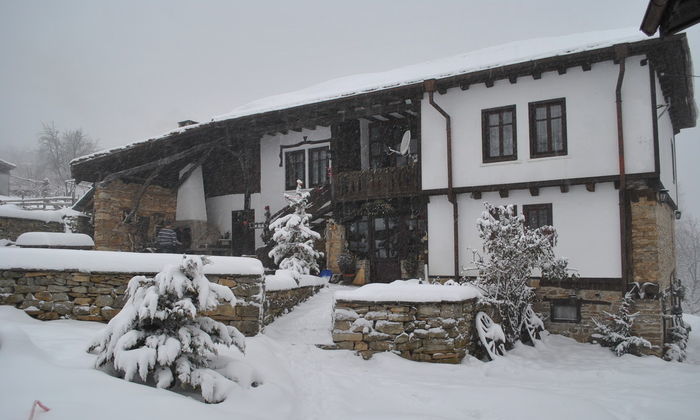 Почивка в Балканджийска къща за гости